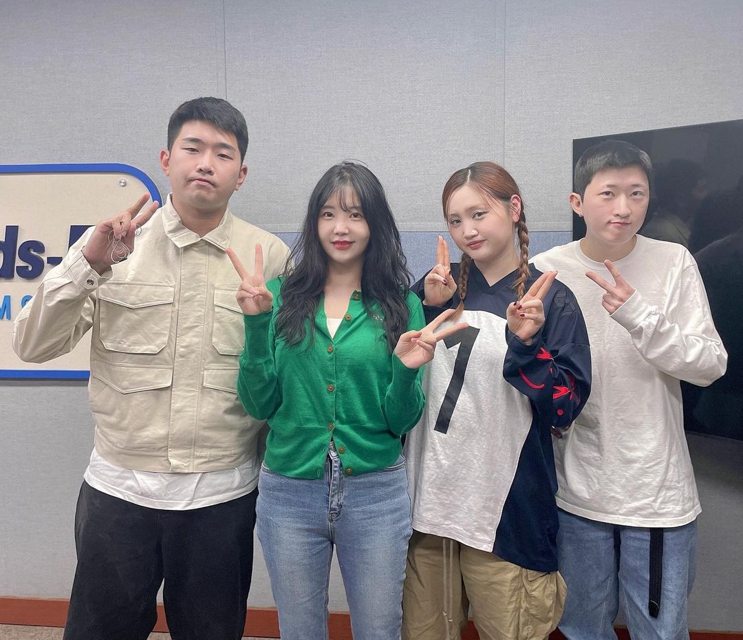 THAMA_Official's tweet photo. [THAMA]
국방FM <레이나의 건빵과 별사탕>
_
#따마 #THAMA #건빵과별사탕 https://t.co/4Rz0211rpG