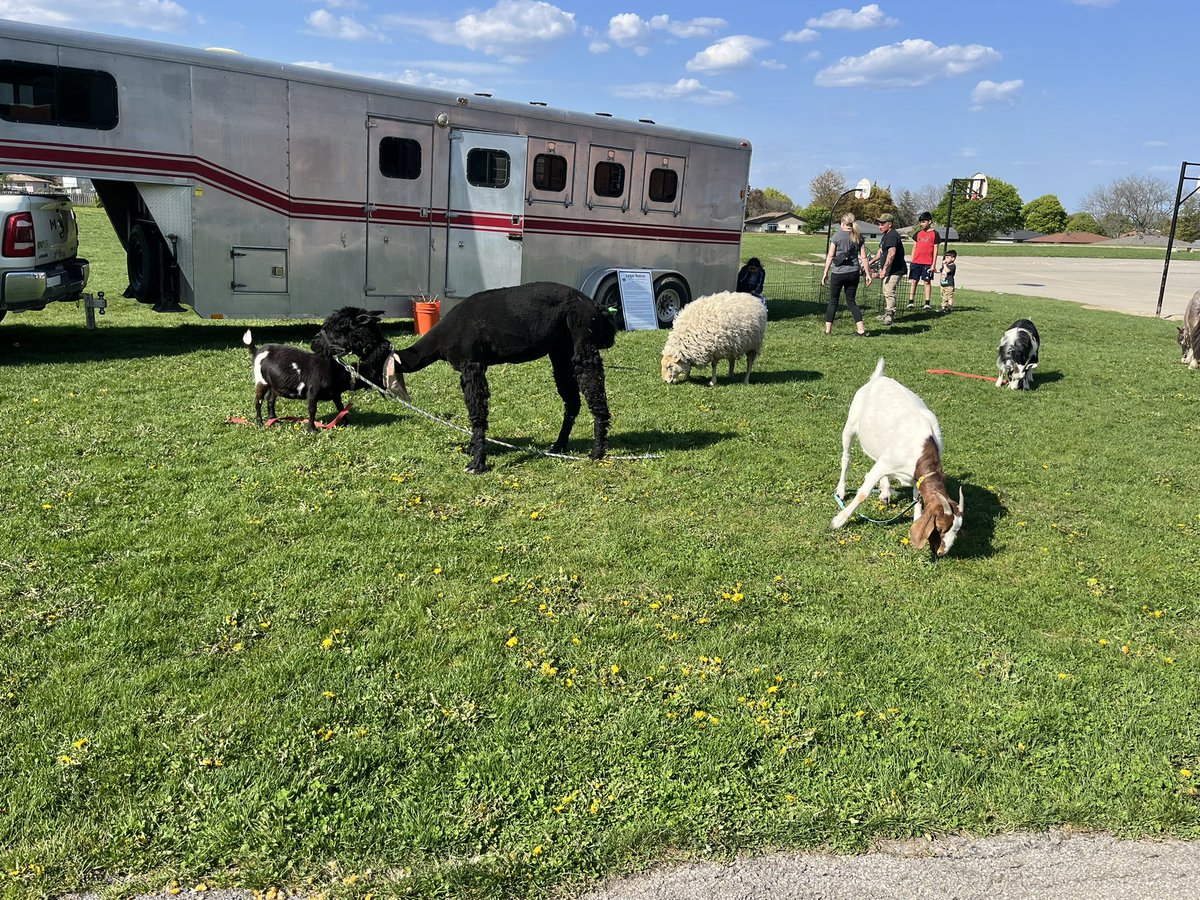 CB StirlingHWDSB tweet media