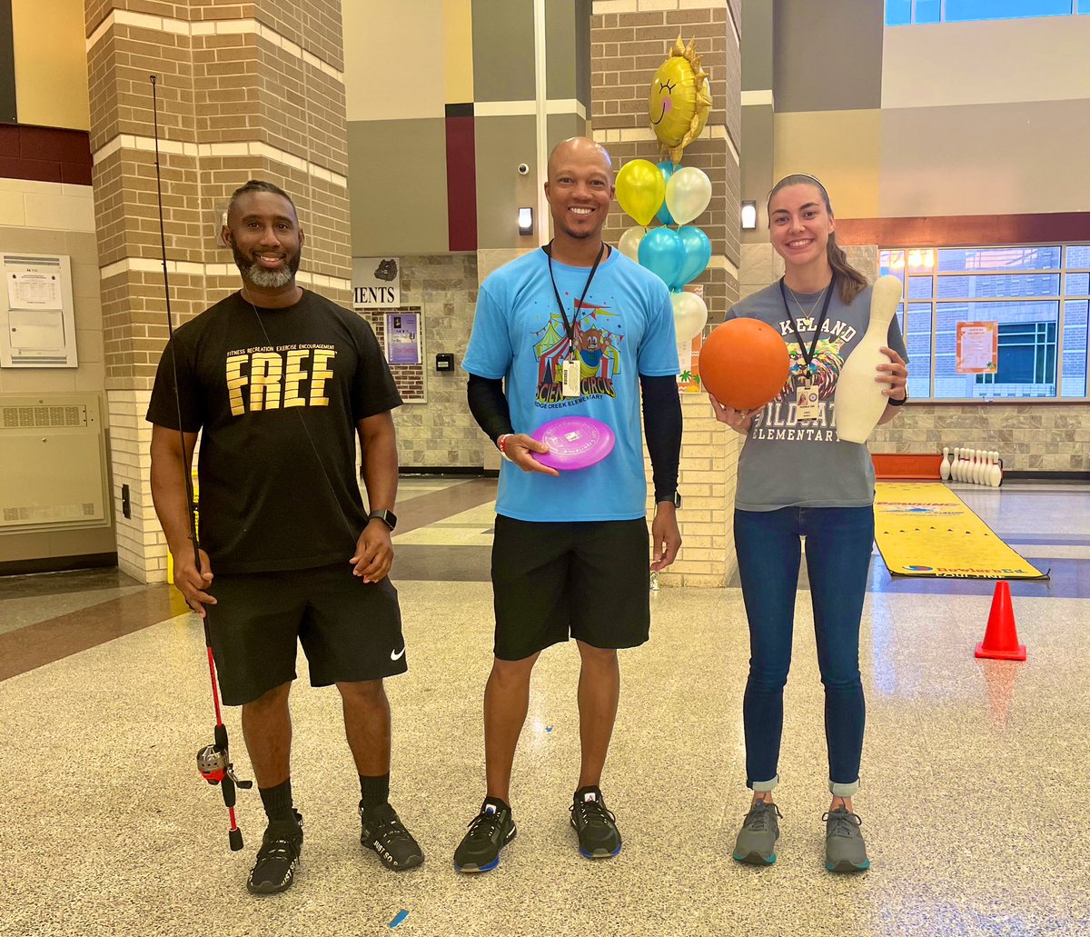 Ready for some summer fun!? Had a great time at the <a href="/HumbleISD/">Humble ISD</a> summer resource night. Bowling, disc golf and fishing are fun for the whole family! 🎳🥏🎣

<a href="/HWagnerHumblePE/">Helen Wagner</a> <a href="/CoachPerkins2/">Coach Perkins, M.Ed.</a> <a href="/T_WolvesPE/">Broderick Lindsey</a>