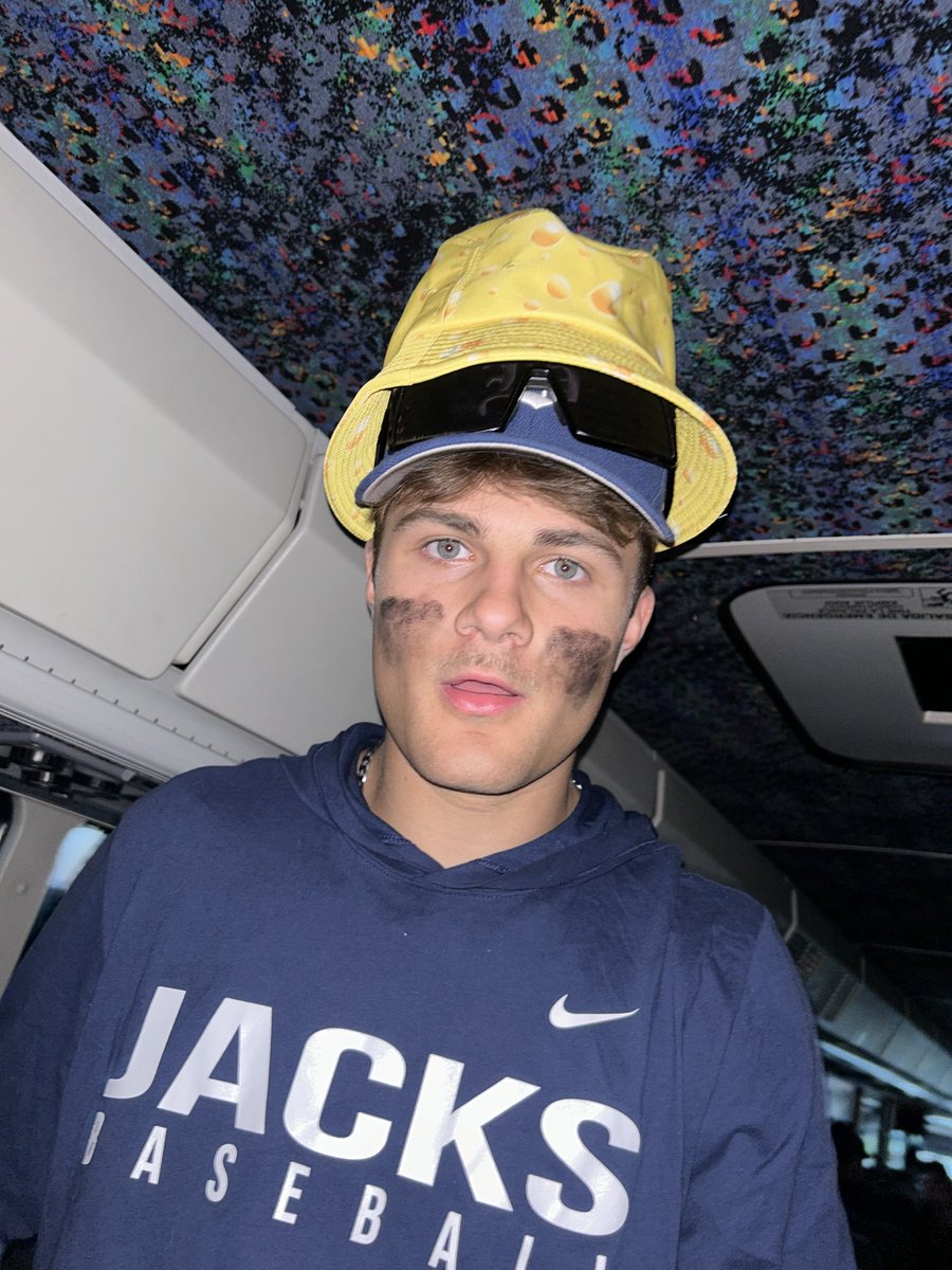 bemidjibaseball's tweet photo. DC โThe Big Cheeseโ game 1. Straight fire. No Cap #goJacks #1runner https://t.co/Ps6RB1L2h1