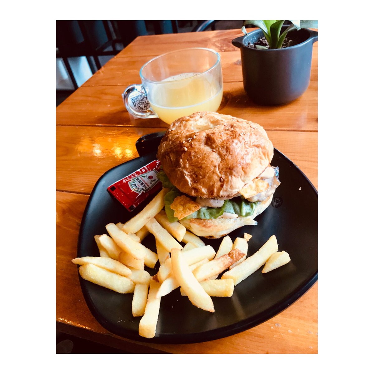 tdgrmdgr's tweet photo. 🍔🍔🍔 https://t.co/HWoSpfnI4g