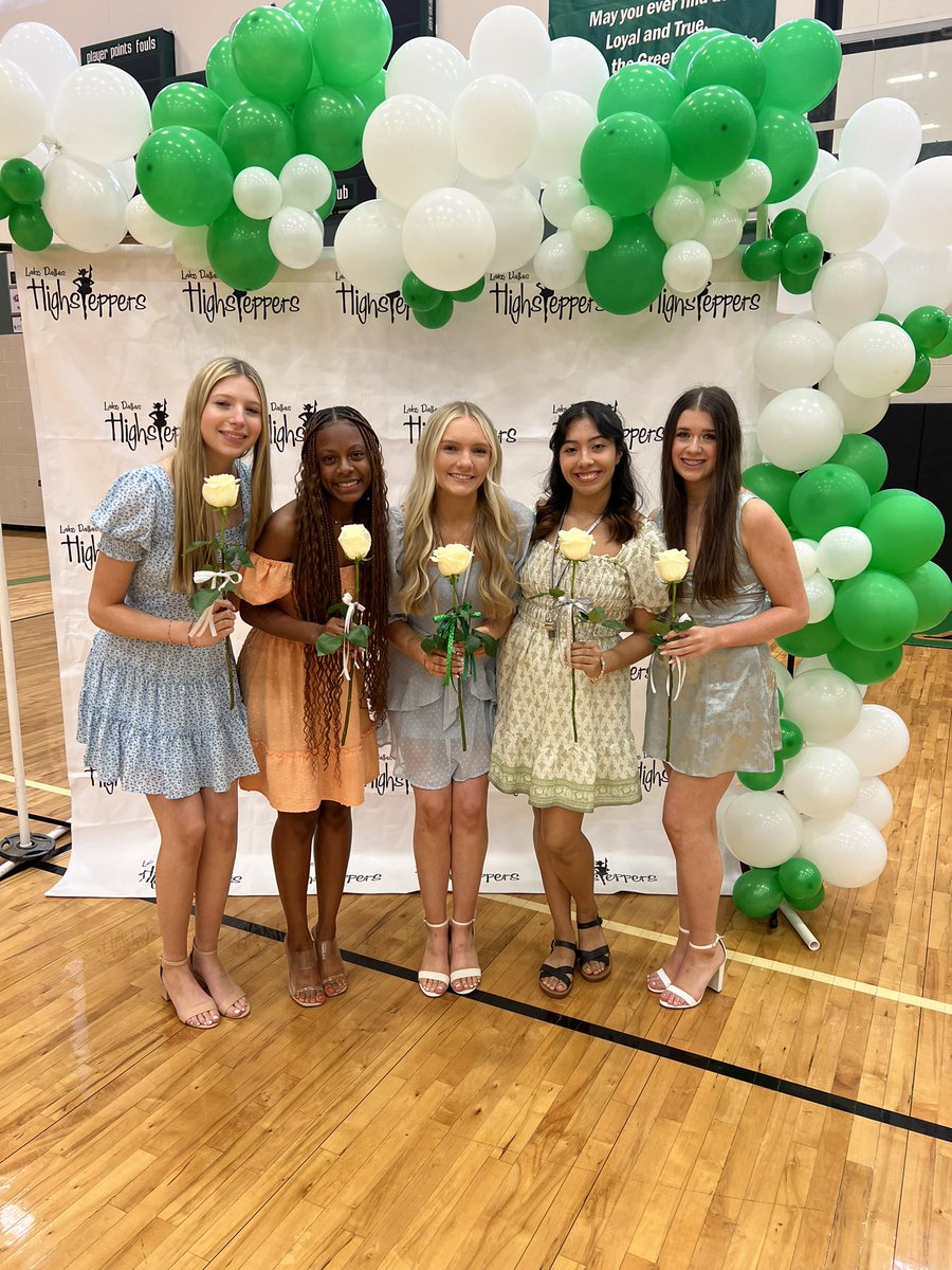 HighsteppersLD's tweet photo. Our New Team Ceremony was so fun! We are excited for our upcoming year!!! 💚

@LakeDallasISD @LakeDallasHigh https://t.co/RgDUHByRHA