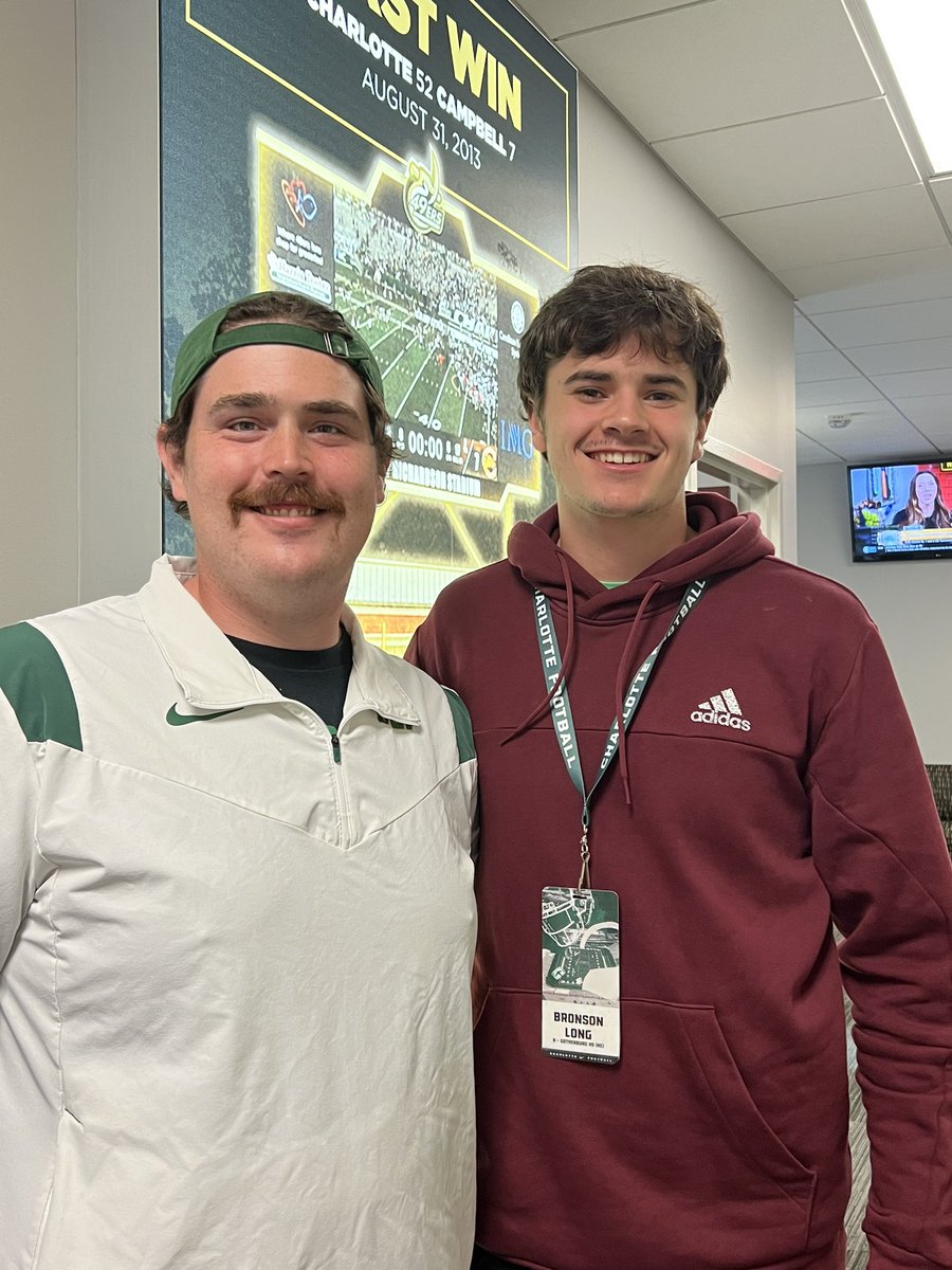 blong014's tweet photo. After a great visit, I’m blessed to say that I’ve committed to @CharlotteFTBL ! Thank you Coach Poggi, Froelich, and Contratto for the opportunity! https://t.co/j1dJRpfDC1