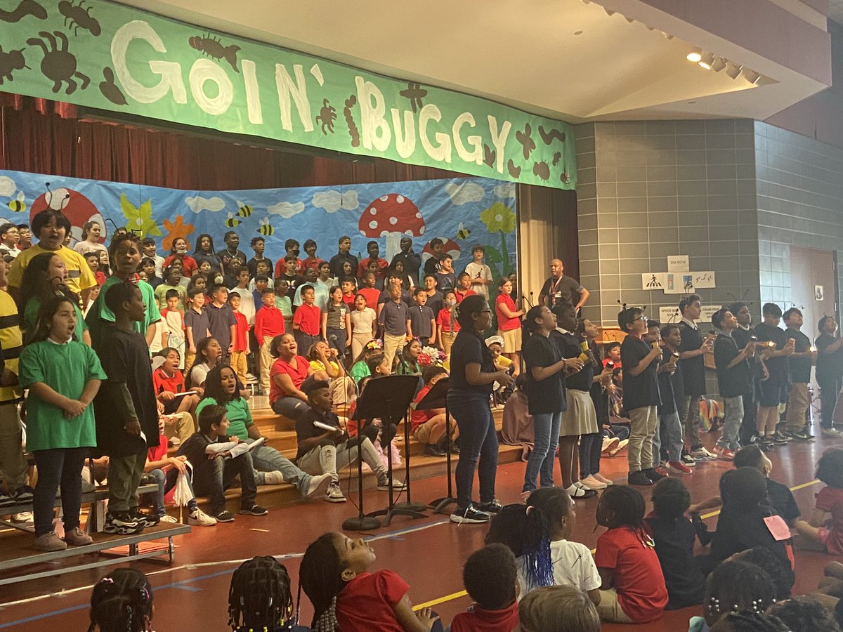 jamie_c_bailey's tweet photo. Awesome job 4th grade! Y’all were awesome!!! Shout out to all the parents and staff that supported as well! @Aliefsneed @sneed_music @AliefISD https://t.co/SRjKevQTTx