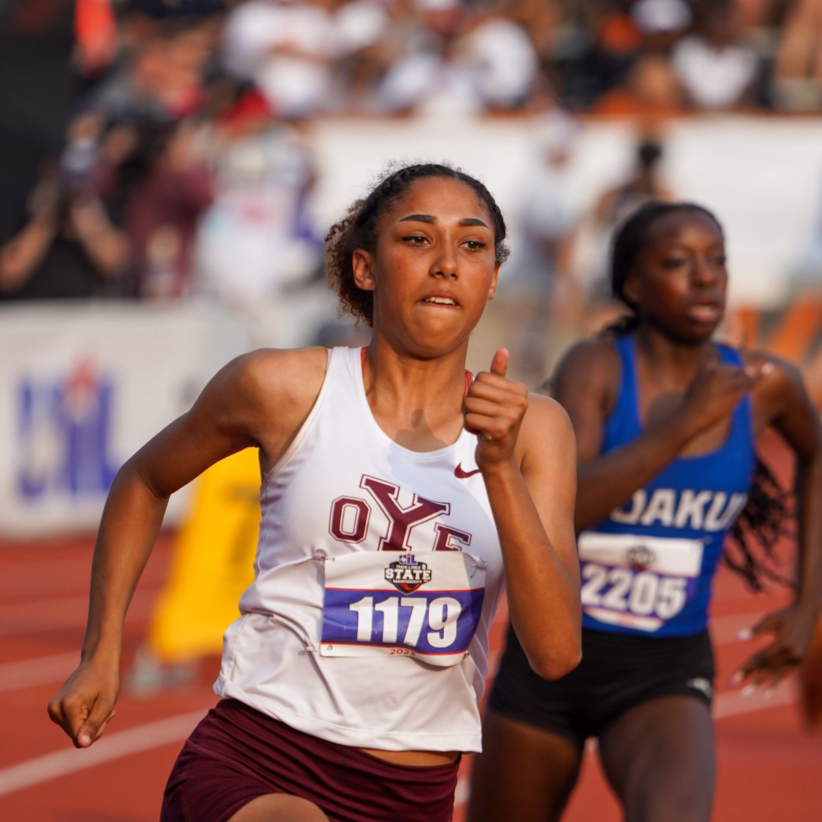 🤯 3-peat &amp; new Conf. 3A #UILState record holder! 🤯

Yierra Flemings (Cameron Yoe) won the Conf. 3A Girls 400m Dash for the 3rd time in a row AND broke a ‼️49 yr-old record‼️ with her time of 54.51 seconds. The previous 3A record of 54.84 seconds was set by Essie Kelley in 1974.