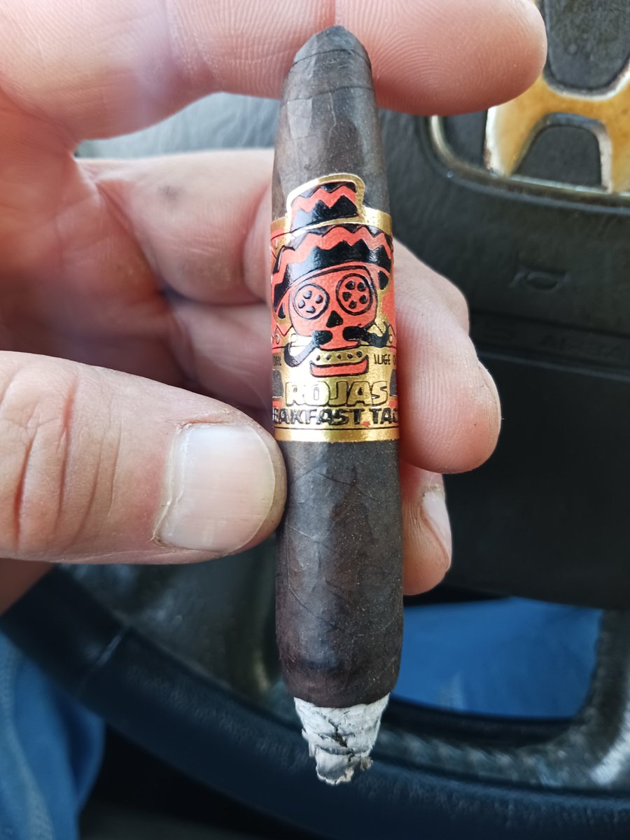 RogerKHolley1's tweet photo. Left work with (new to me?๐ค) an Oliva Black Swan. Followed by a Rojas Breakfast Taco (tiny tacos ๐คฃ) Both were amazingly excellent!
@OlivaCigar
@RojasCigars
@cigarpage
#tinytaco https://t.co/AWUcYdTxdf