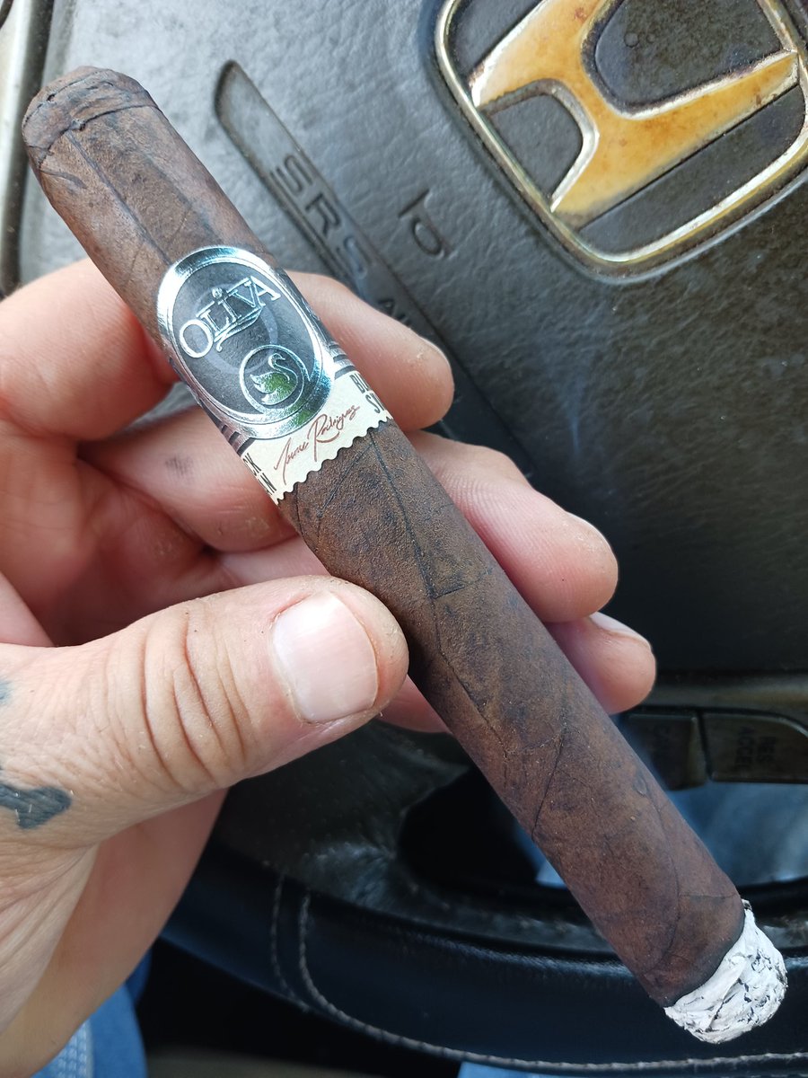 RogerKHolley1's tweet photo. Left work with (new to me?๐ค) an Oliva Black Swan. Followed by a Rojas Breakfast Taco (tiny tacos ๐คฃ) Both were amazingly excellent!
@OlivaCigar
@RojasCigars
@cigarpage
#tinytaco https://t.co/AWUcYdTxdf