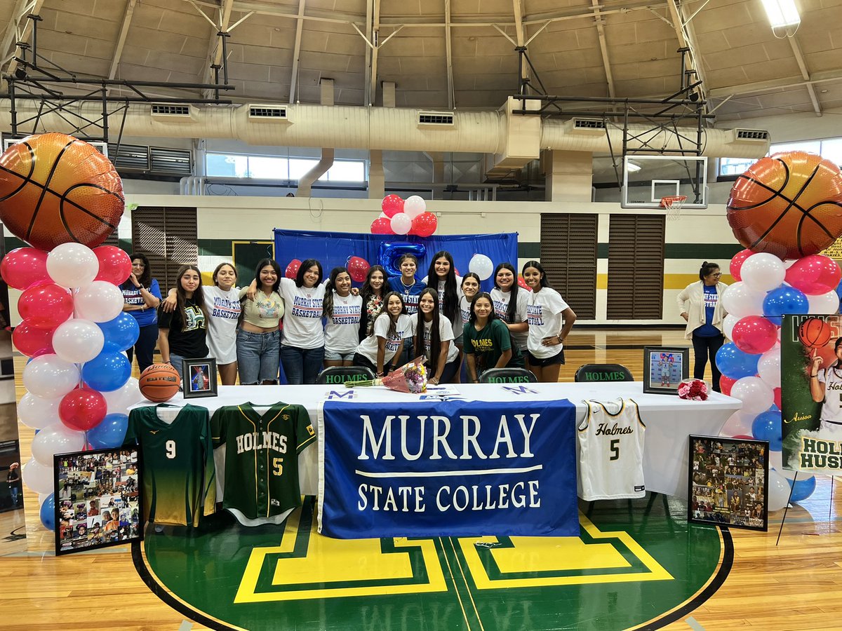 Congrats to our girl, @arissagarcia1 !! She will be attending Murray State next year to play basketball. She is such a true example of an athlete, teammate, and leader. We are SO proud of you, kid! Keep shining!