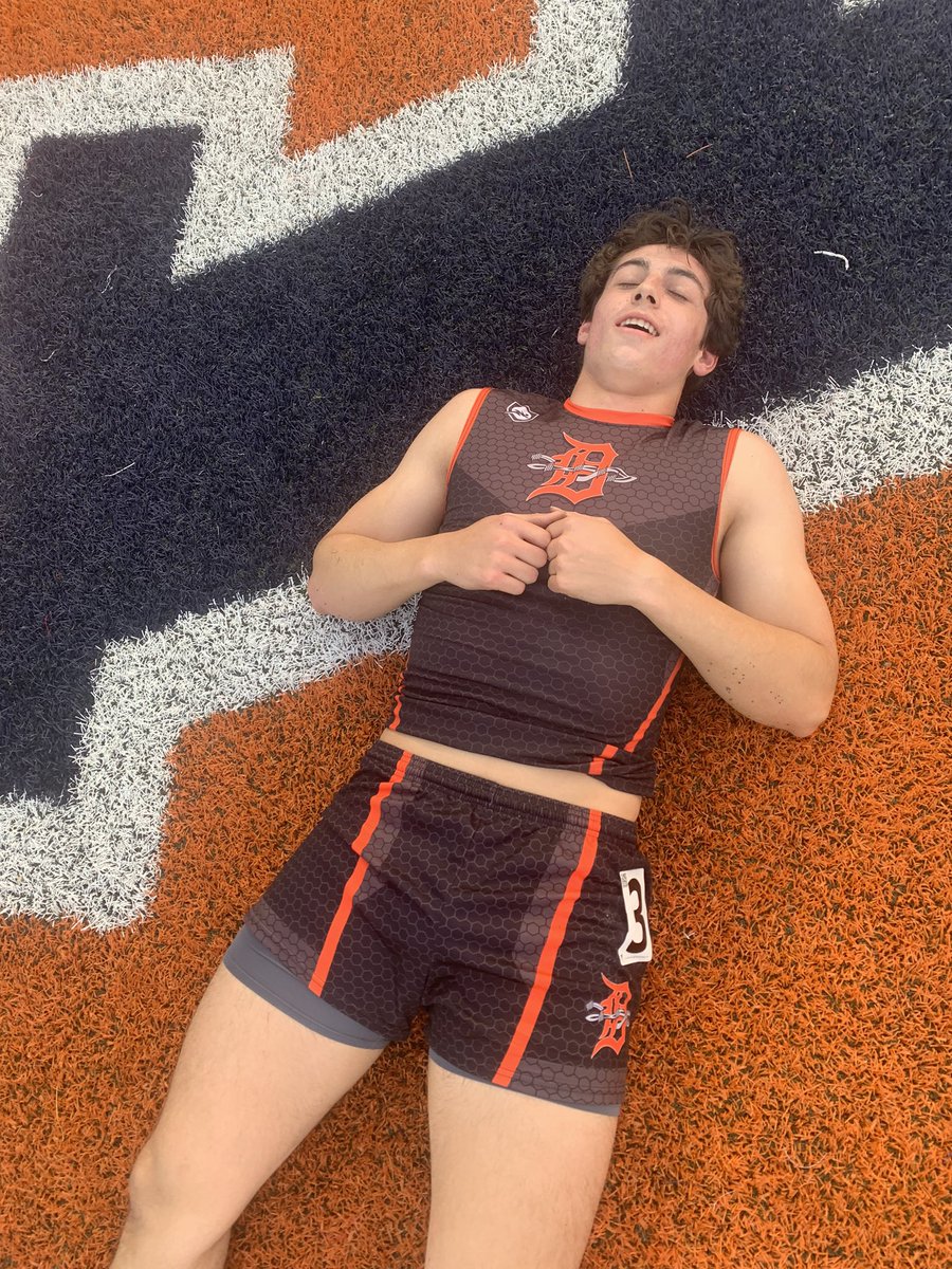 <a href="/EthanTierney1/">Ethan Tierney</a> with a PR in the 400 running 51.33 🔥🔥🔥 <a href="/1barbathletics/">DeKalb Barbs</a>