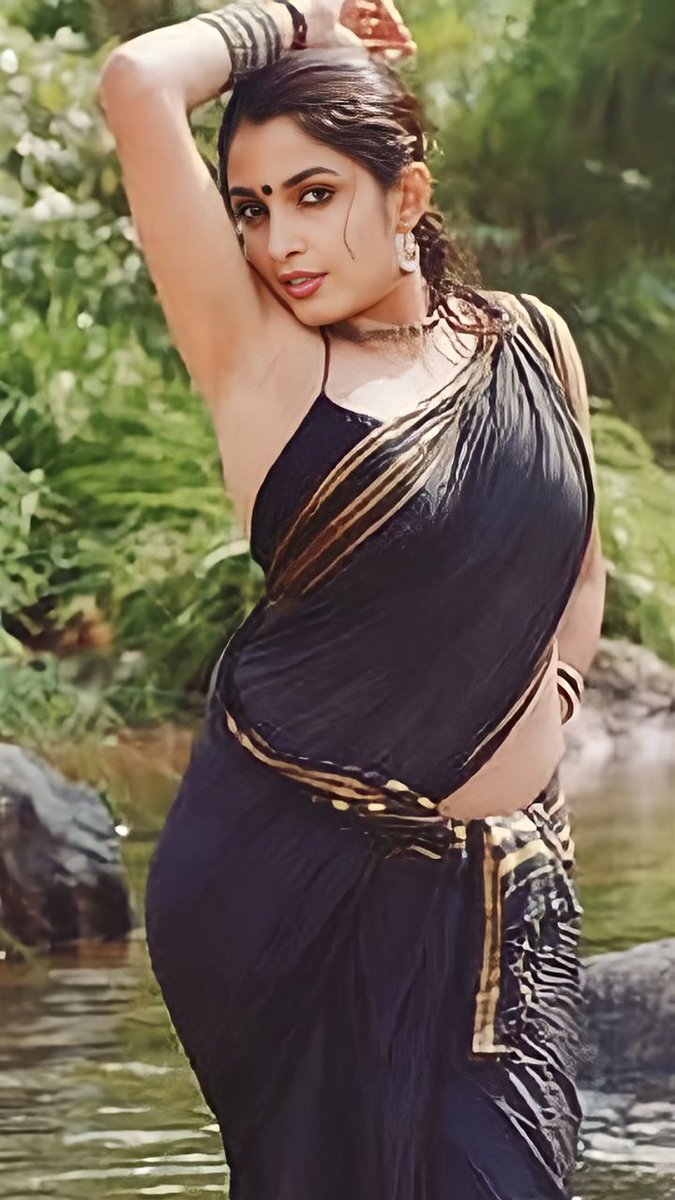 Fv5L8QUacAAZ1-x?format=jpg&name=medium