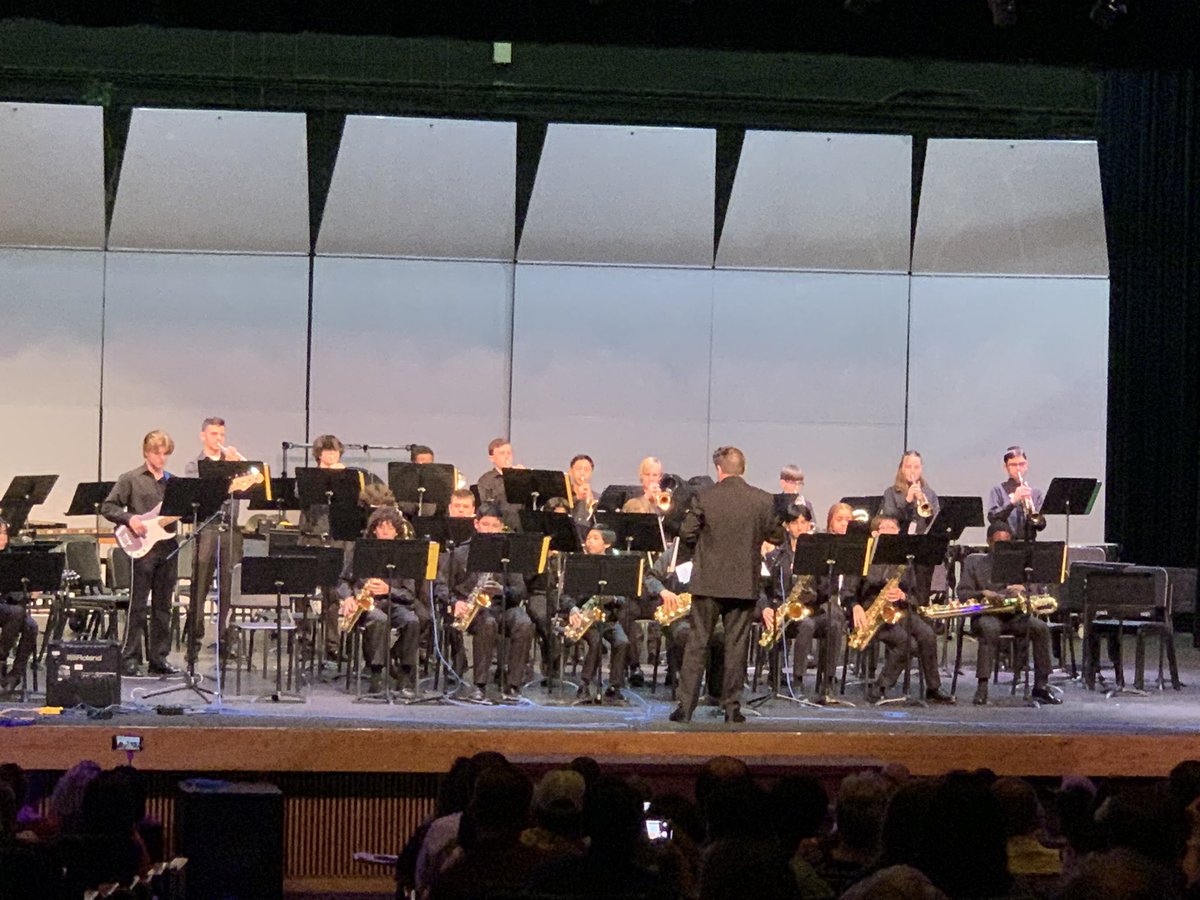 RJHlonghorns's tweet photo. Reading JH Band Spring Concert tonight- best of the best! https://t.co/EVq7AF70TD