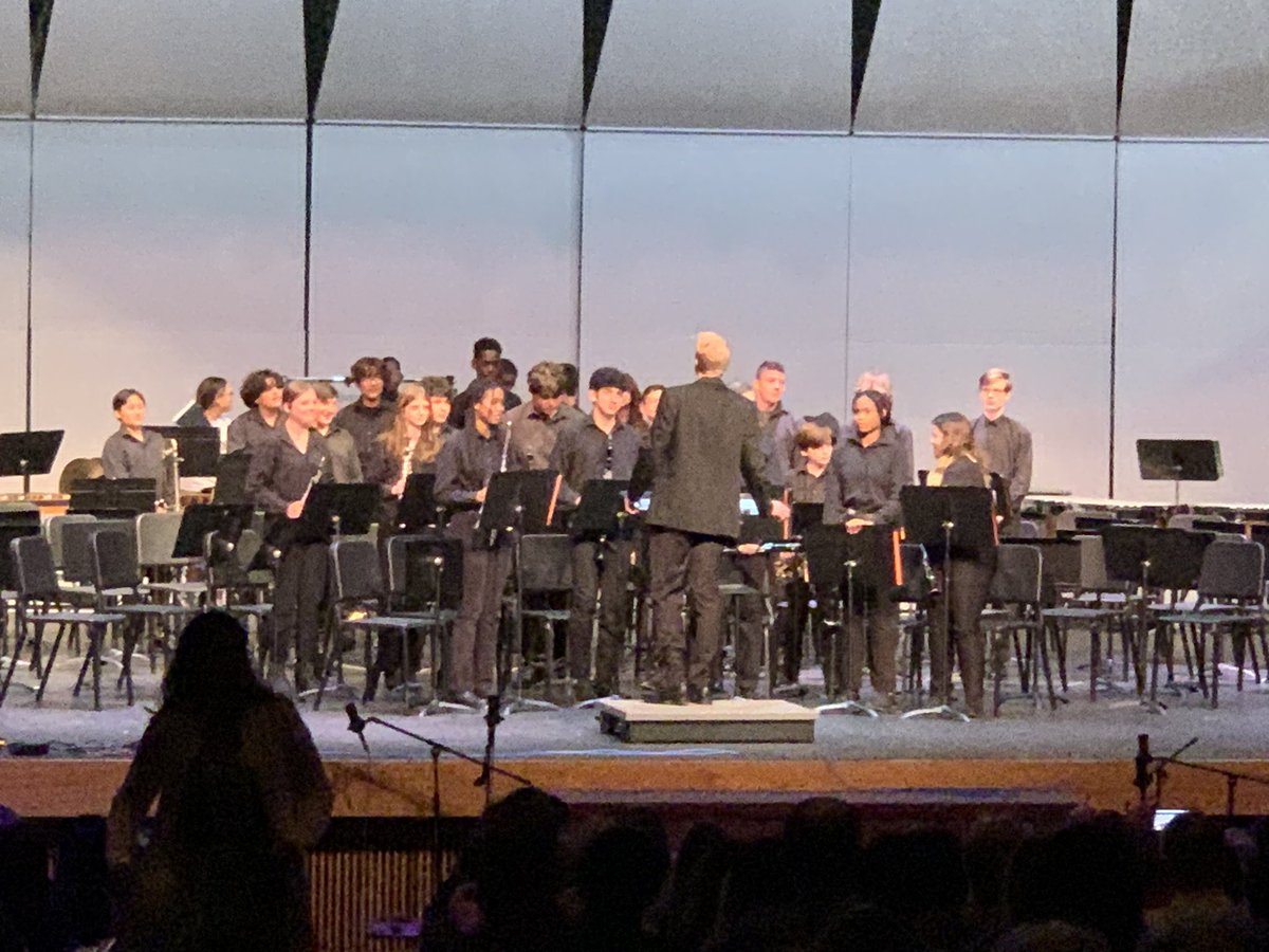 RJHlonghorns's tweet photo. Reading JH Band Spring Concert tonight- best of the best! https://t.co/EVq7AF70TD