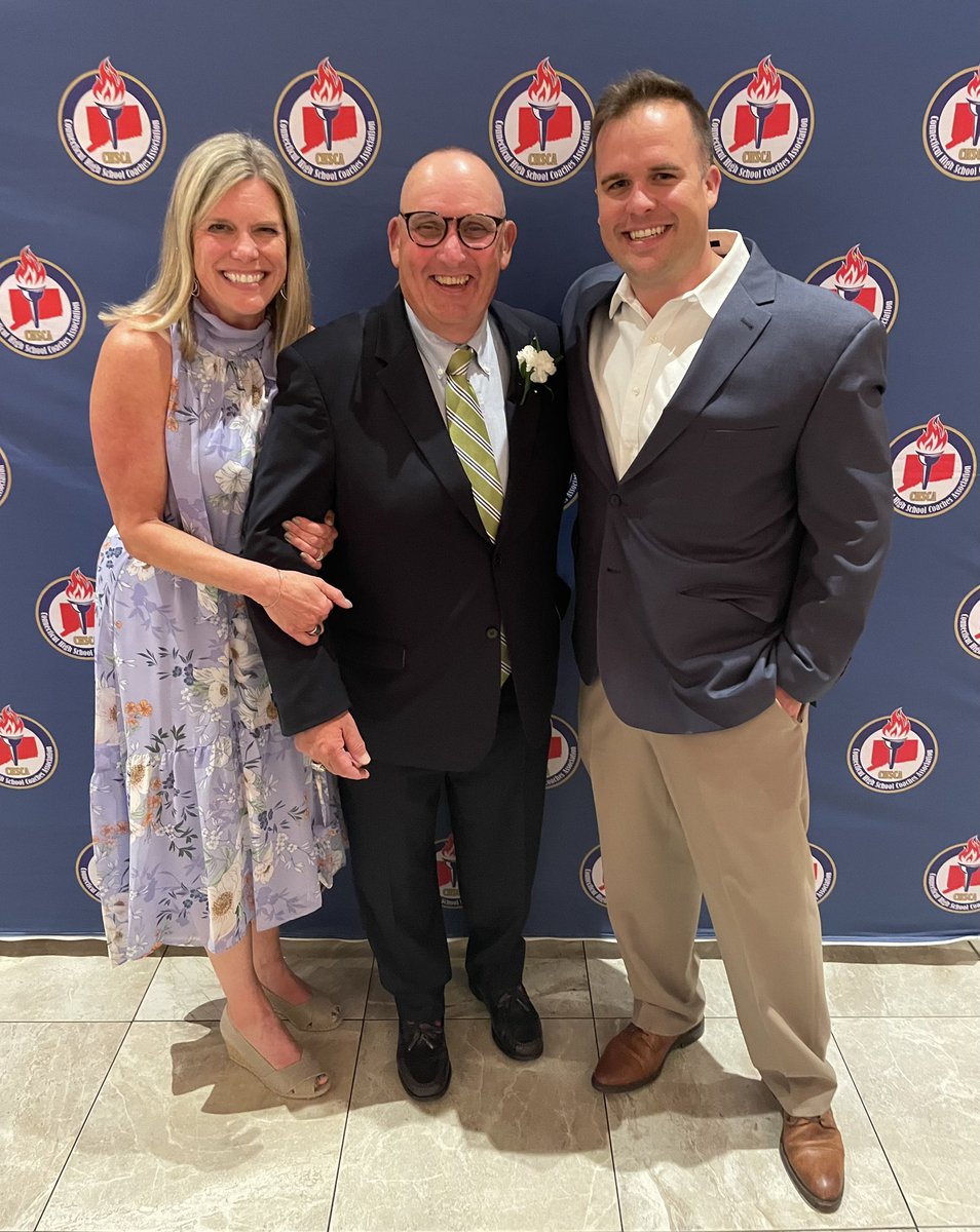 CoachMonroe25's tweet photo. Great time tonight at the @CTHSCA Hall of Fame ceremony. Congrats to everyone that was honored ! https://t.co/dA4rlAuPSX
