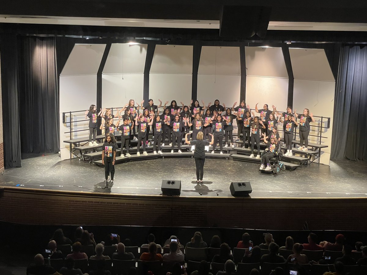 mkarnold's tweet photo. Tonight I attended one of the coolest concerts I have ever been to in my 18 years in education.  Job well done @coppelleast choirs. Y’all made the Principal cry…So very impressive. Photo cred @cooglechoirs https://t.co/XBJWdKNBTF