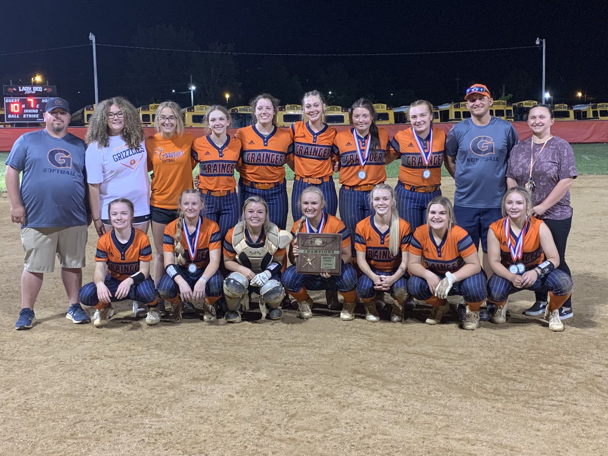 Grainger Lady Grizzlies: 2023 district tournament champions