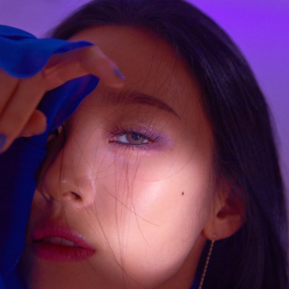 Sunmi Brasil #STRANGER on X: No jogo Sudden Attack a personagem da Sunmi  joga com uma arminha sobre o céu roxo 😭  / X