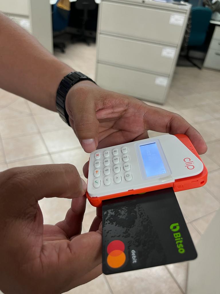 jlglezpe's tweet photo. Haciendo uso de la #bitsocard de @Bitso y con @clip que buena combinación https://t.co/84Cle3o4ue