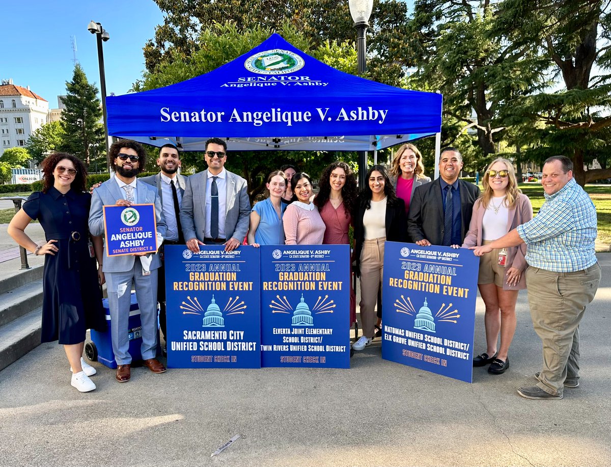 katie_hanz's tweet image. Work doesn’t feel like work when you’re surrounded by upbeat, hard working people. First big district event down; proud of this team! #TeamAshby #D8isgreat