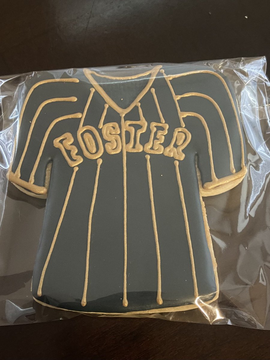 🚨Let’s goooooo Lady Falcons, winning Game 1 vs. Santa Fe, 1-0!!
Come show support for game 2 tomorrow!!! 🥎💛🖤🚨