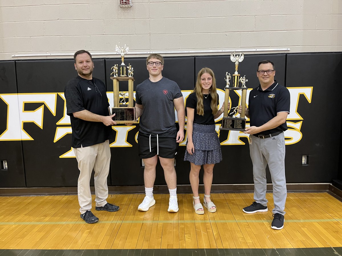 Congratulations to Emmalee Sheppard and Titus Richardson on being named the Senior Athletes of the Year!