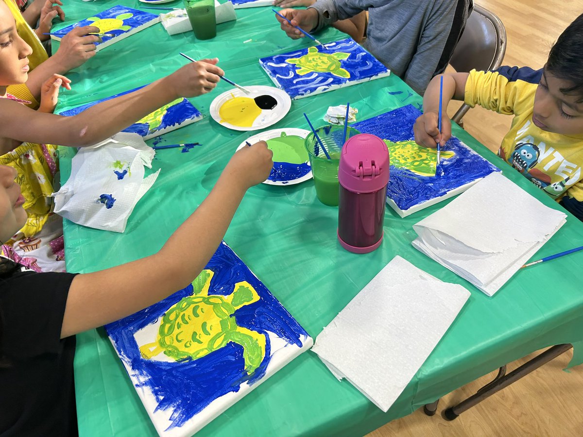 MrsCookWI's tweet photo. We have many talented artists at Wicoff! Our PTA Family Paint Night was fun for all!! @mwelborn12 @WicoffjF https://t.co/5vrfDwlgBR