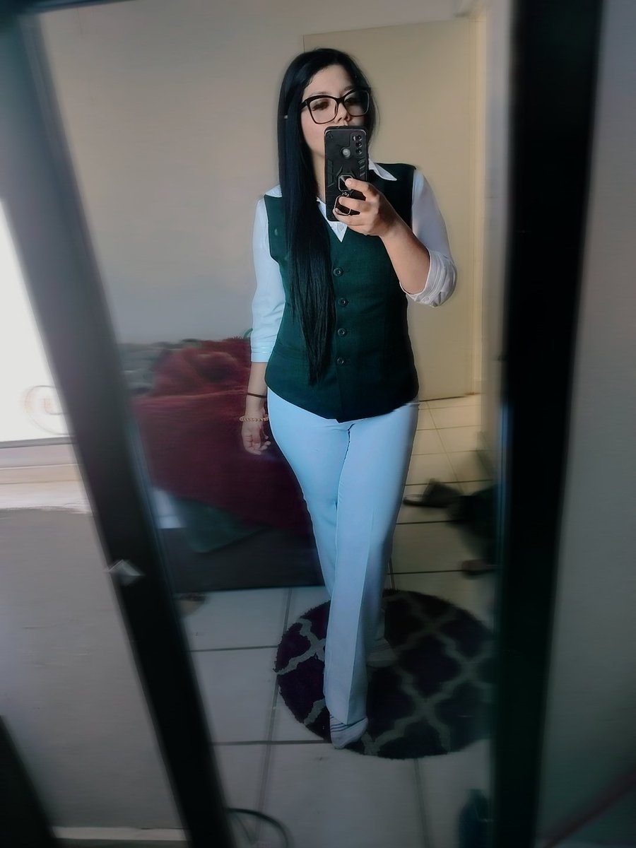 Kcedest's tweet photo. 1.49 🙈 28 años/ Escorpión/ Lic en Enfermería 💖 https://t.co/3wQsGQdUxR
