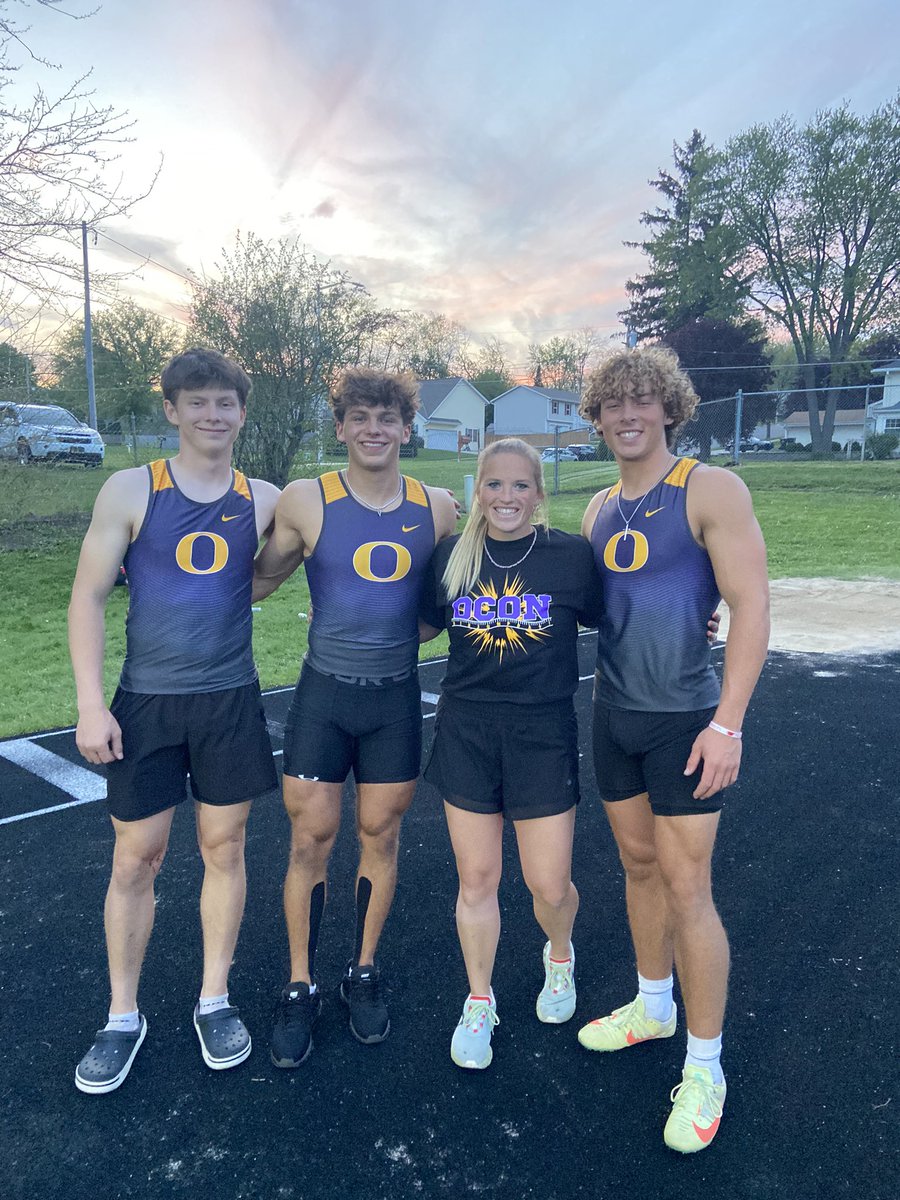 CoachSchuh's tweet image. Big jump day complete with 37 team points from this squad tonight. Big big BIG PROUD of their contributions to the team CHAMPIONSHIP 💪🏼💪🏼💪🏼 @ConnorDoyle444 goes 22’ for the long jump victory with @ColeSchwefel going 21’7” for 2nd in long and a monster 43’5.5” for 2nd in triple.