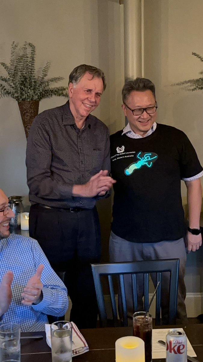 Had an enjoyable, entertaining and educational evening with Nobel laureate Barry Marshall learning about the discovery of h pylori as the cause of gastric cancer & ulcers. Thank you to @AndrewWangMD for the invitation to present at the UVA H pylori and Gastric Cancer Symposium.