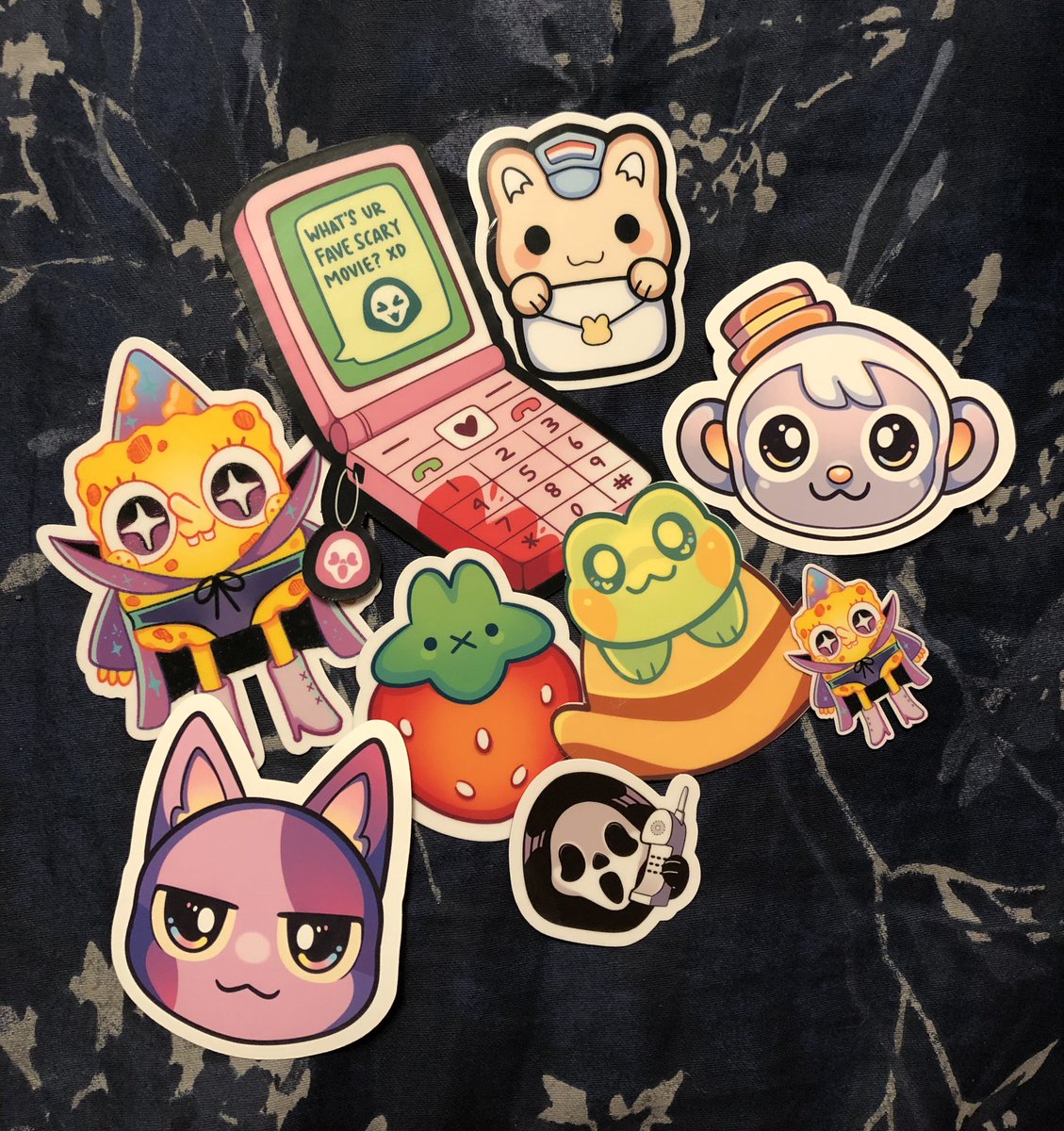 lockandkey8's tweet photo. my stickers just came in the mail and I’m actually obsessed. thank you @caffeinehug! they’re perfect 🥺❤️ (and thank you for the extra stickers. you’re so sweet!!) https://t.co/3uqyTMZK4k