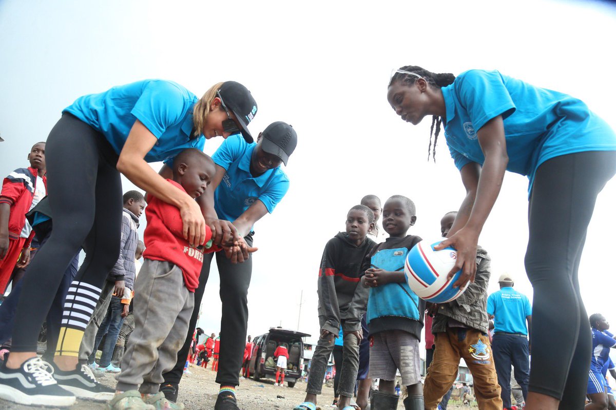 Sarah Sponcil tweet media