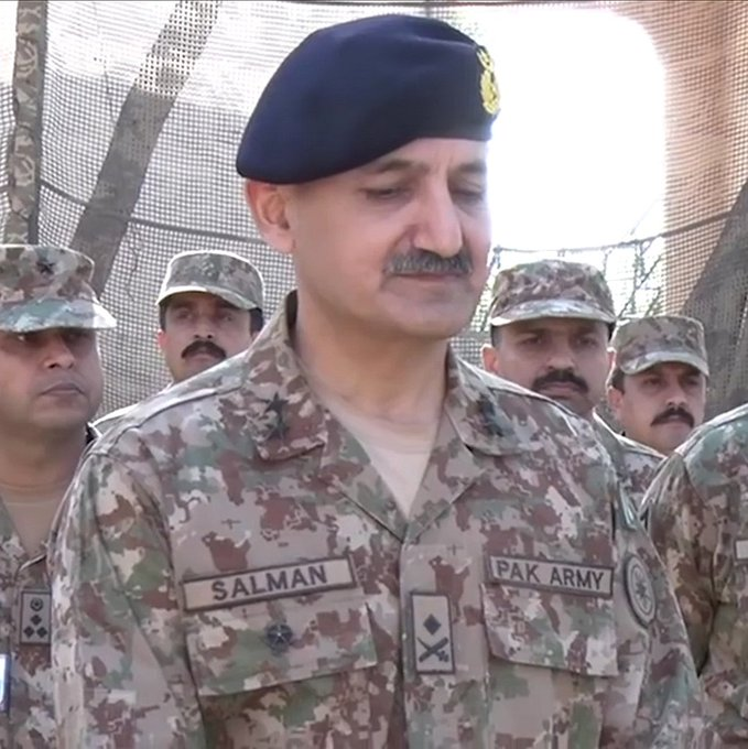 Ahsan_farooqui1's tweet photo. story of this morning: Pak army to "Real Pak Army" #Islamabad #میں_بھی_عمران_خان_ہوں #Bandial #PMLN #Lahore #WhatsApp #Moeed #ReleaseImranKhan #PakArmy #GenSalman https://t.co/GeJ17oA1fU