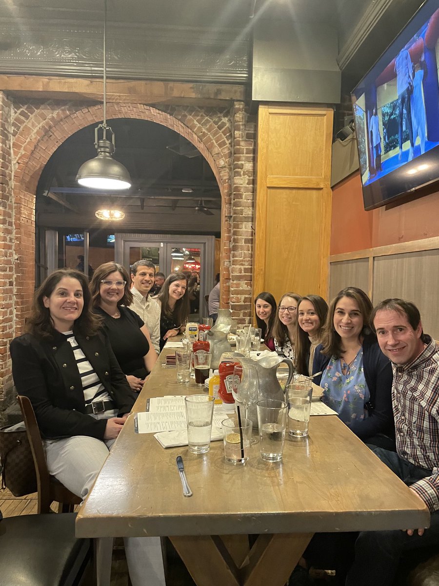 Dinner with the ⁦⁦@AHNIMres⁩ crew! #sgim23 ⁦@LizCuevas1010⁩ ⁦@AlexJohnstonDO⁩ ⁦@betsy_desmarais⁩ ⁦@TaffeKevin⁩