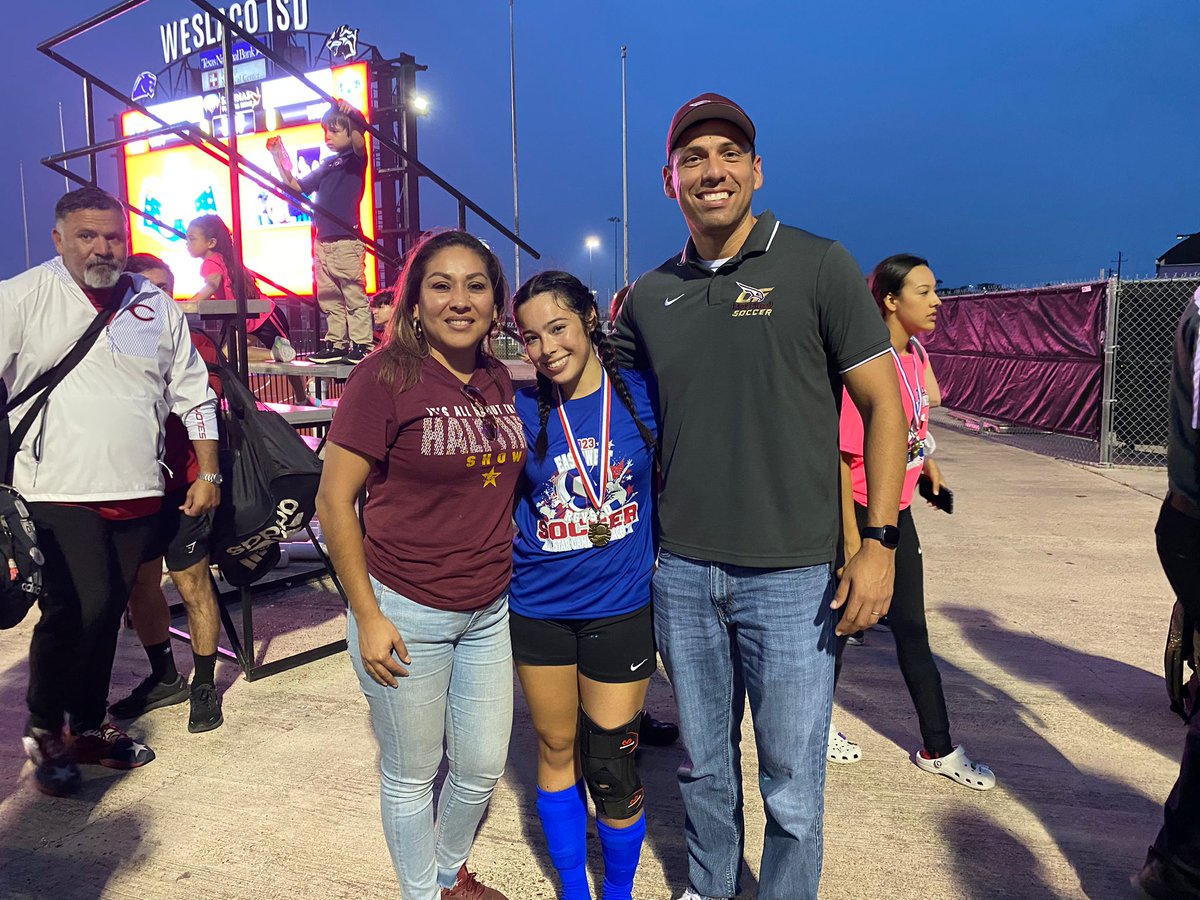 LFHSGirlsSoccer's tweet photo. It was great to see America, Aracely, and Emma in the Senior All-Star game. Great job, Lady Falcons! 

#10 scored ⚽️

Go Falcons! https://t.co/esO0N0vrEr