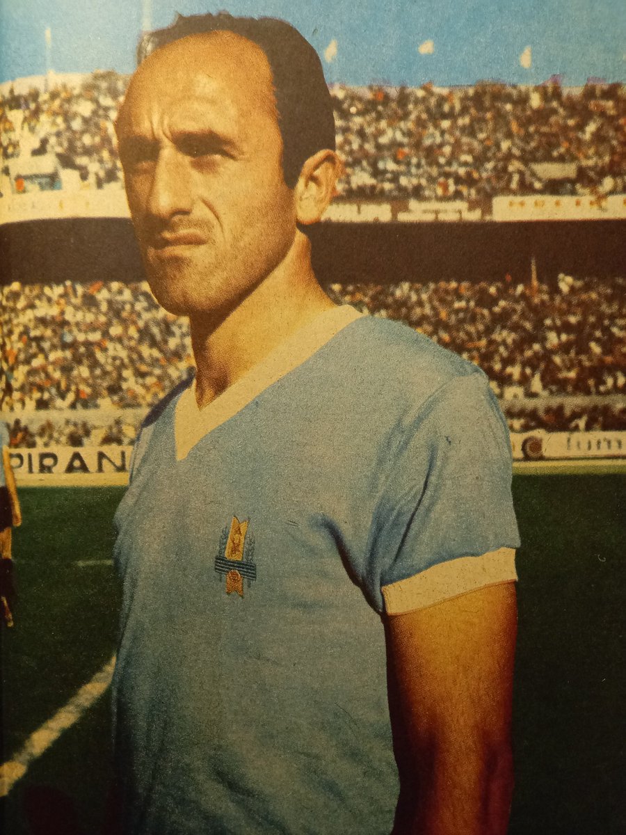vintagefutboluy's tweet photo. El saludo cumpleañero al gran Roberto Matosas. Radicado en México hace ya varias décadas y celebrando hoy sus 83 años. Salud! #uruguay🇺🇾 #futbol #matosas #leyenda #gloria #futebol #football #historia #history #vintage https://t.co/dwCixHGLQn