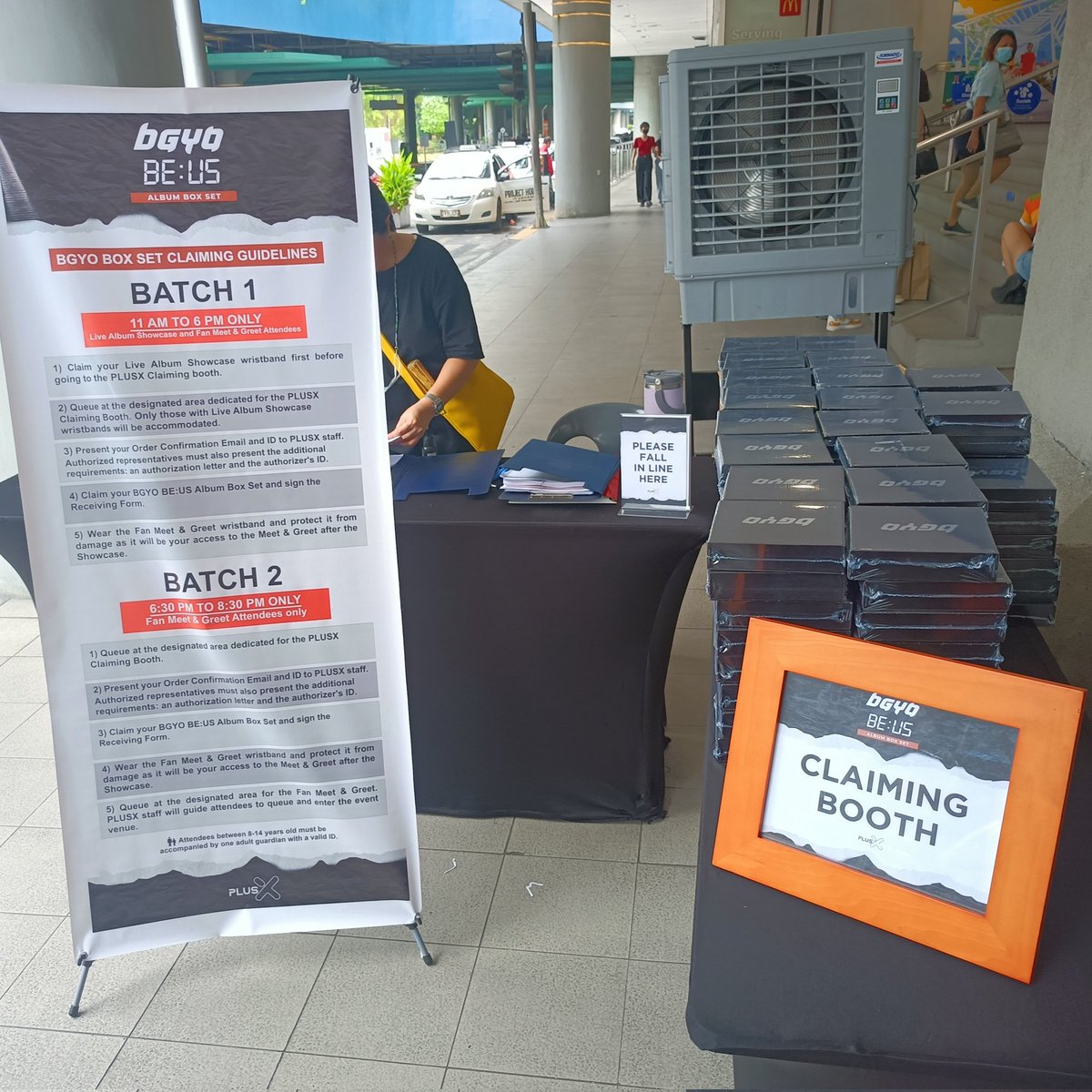 PLUSXPH's tweet photo. Live Album Showcase and Fan Meet &amp; Greet Attendees, you may claim your box sets starting at 11 AM.

📍 Ground Floor, Arcade Lane, SM Skydome

#BGYO #BGYO_BeUsAlbumShowcase  
#PLUSX #XpectTheGreat https://t.co/HkJhhMj9KT