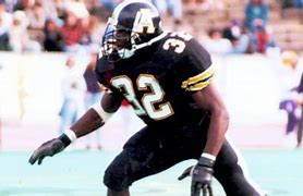 SSN_AppState's tweet photo. #AppNation Have A Great Flashback Friday

This flashback is brought to by @AppState_FB and LB Dexter Coakley and is one of the four  retired jerseys at App. Coakley holds the school for tackles in a career of 616. #GoApp #AppState https://t.co/rZco4Rbswu