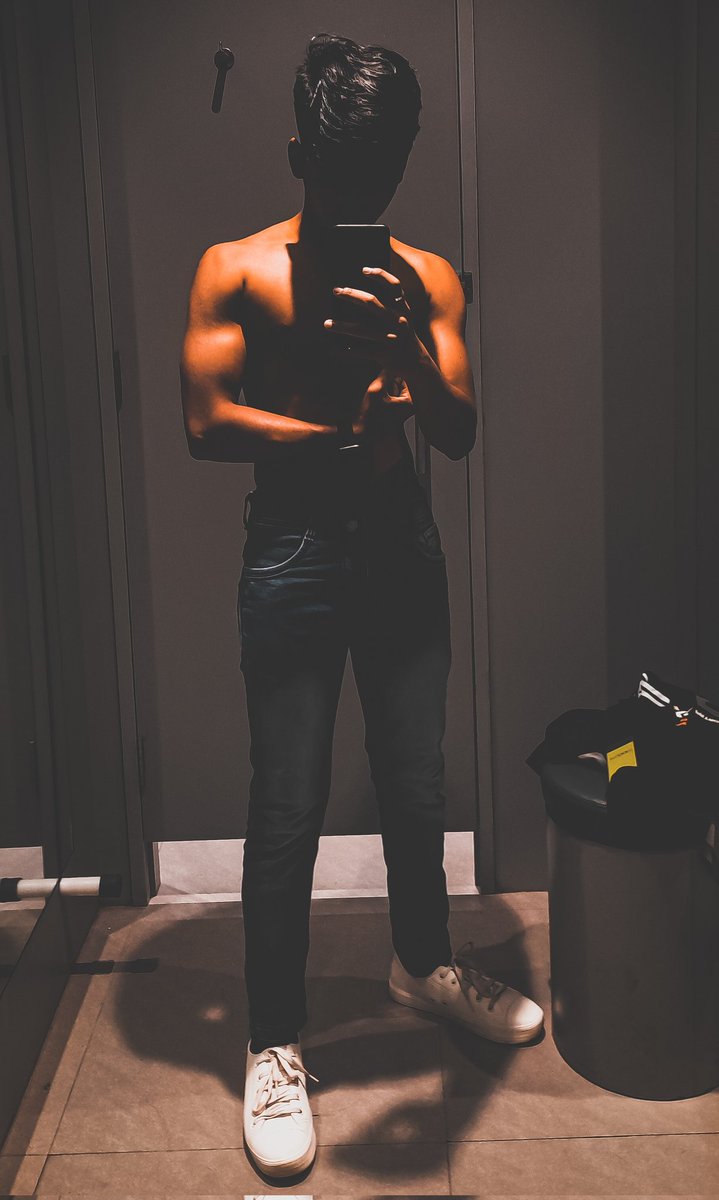 APandirkar29's tweet photo. Show them who you are...
.
.
YouTube: https://t.co/m2lA6ZlAz2…
.
.
.
.
.
.
#gym #viralpost #trend #trending #gymlife #maratha #fitness #fitnessmotivation #fitnessmodel #gymmotivation #reelsinstagram #reels #followforfollowback #followtrain #like4likes #gaintrick #gaint https://t.co/0fJUu7Zrl5