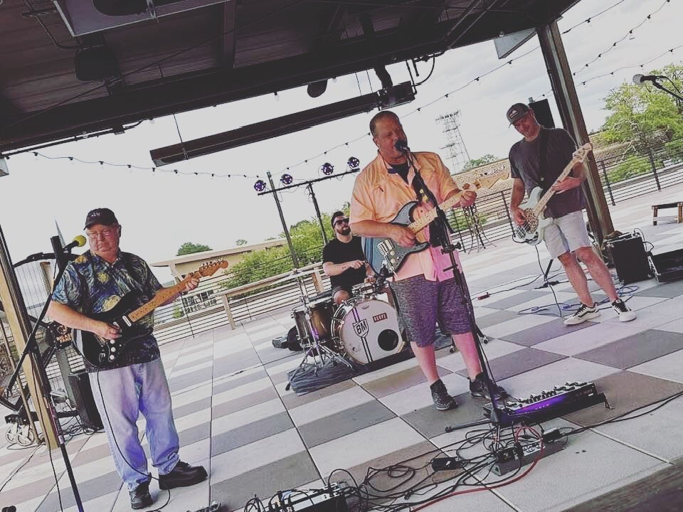 blake_moseley's tweet photo. Had a blast playing some tunes with these fellas at @sumteroriginalbrewery’s Open Jam! https://t.co/OlXbRmtAsQ https://t.co/bcemFGQPy8