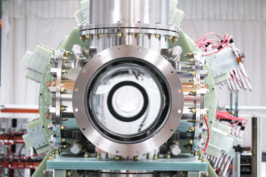 UT_IMProgram's tweet image. Microsoft says commercial use of #fusion produced energy will be available within 5 years as part of new deal with Sam Altman-backed @Helion_Energy
msn.com/en-us/money/te…