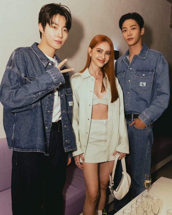 [PIC] 11.05.23 - Hwang Inyoup e Rowoon com Davika Hoorne.

#황인엽 #HwangInYoup #inyoup  
#JENNIEforCalvinklein