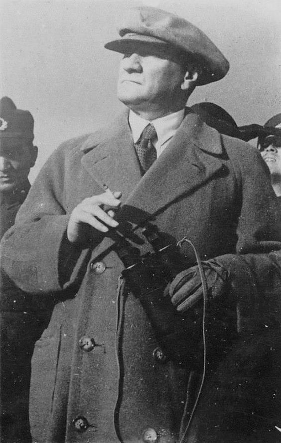 **Milletin istiklâlini yine milletin azim ve kararı kurtaracaktır.**
       K. Atatürk
Günaydın ☕🌸☀️☀️
❤️❤️