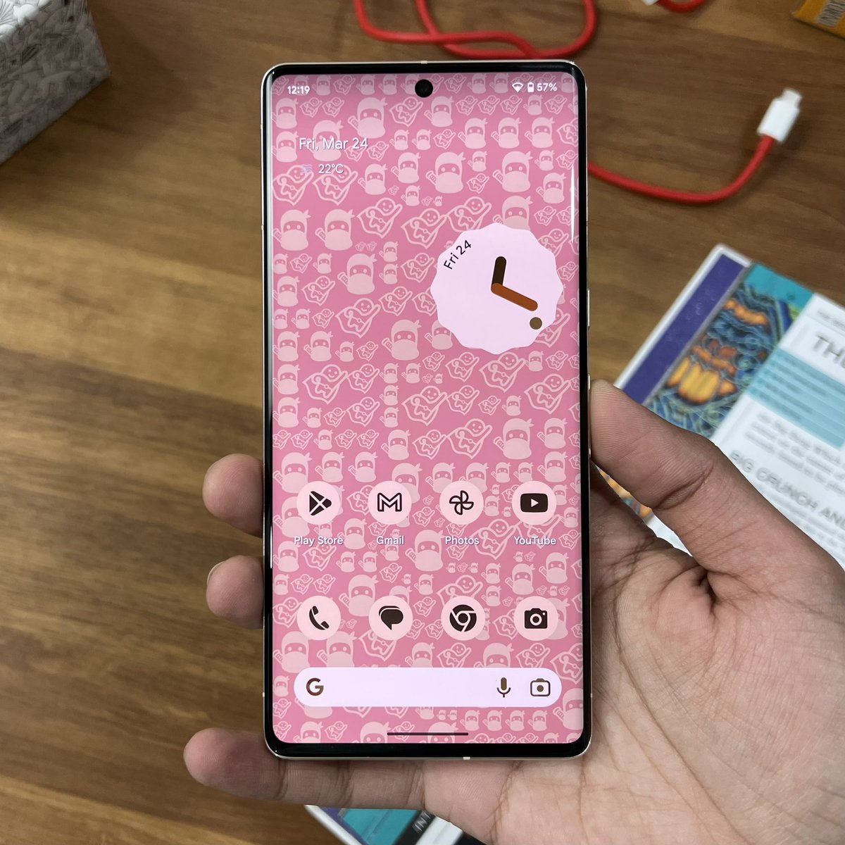 Boris_Gauty's tweet image. Pendant le #GoogleIO2023 , Google a officiellement annoncé #Android14 la dernière version de son système d&apos;exploitation, plus rapide , plus intuitif et plus épuré. Je ferai bientôt une présentation de toutes ses nouvelles fonctionnalités 👌

#CaParleDev