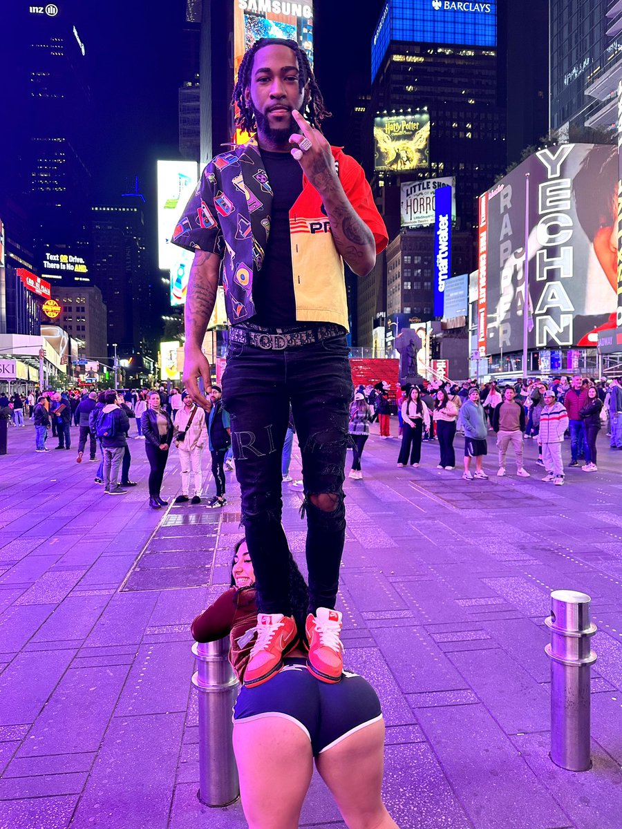 Standing on business 😂🔥 #RonSuno