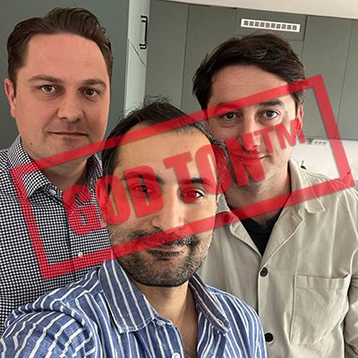 Genom Tills alla dör vann han Stora journalistpriset och Guldspaden. Nu höjer <a href="/Diasal/">Diamant Salihu, reporter</a> ribban med När ingen lyssnar. Ett journalistiskt mästerverk som han diskuterar med mig och <a href="/hanifbali/">Hanif Bali</a> i veckans God Ton™. 

patreon.com/posts/231-diam…