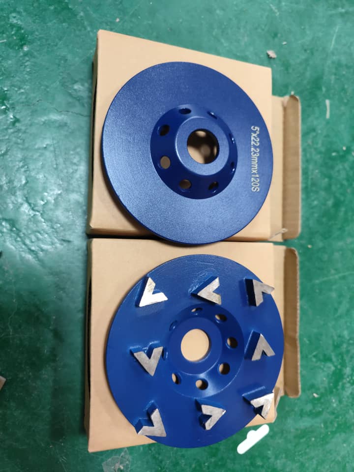 LiuOwne's tweet image. Today's cup wheel is a little different from usual, have you noticed?🧐
✅Perfect pre-sales and after-sales service
✅High quality+Super affordable price
DM me at any time!
wa.me/18060980805
#diamondgrindingwheel #diamondtools #diamondcupwheel
#diamondgrindingwheel
