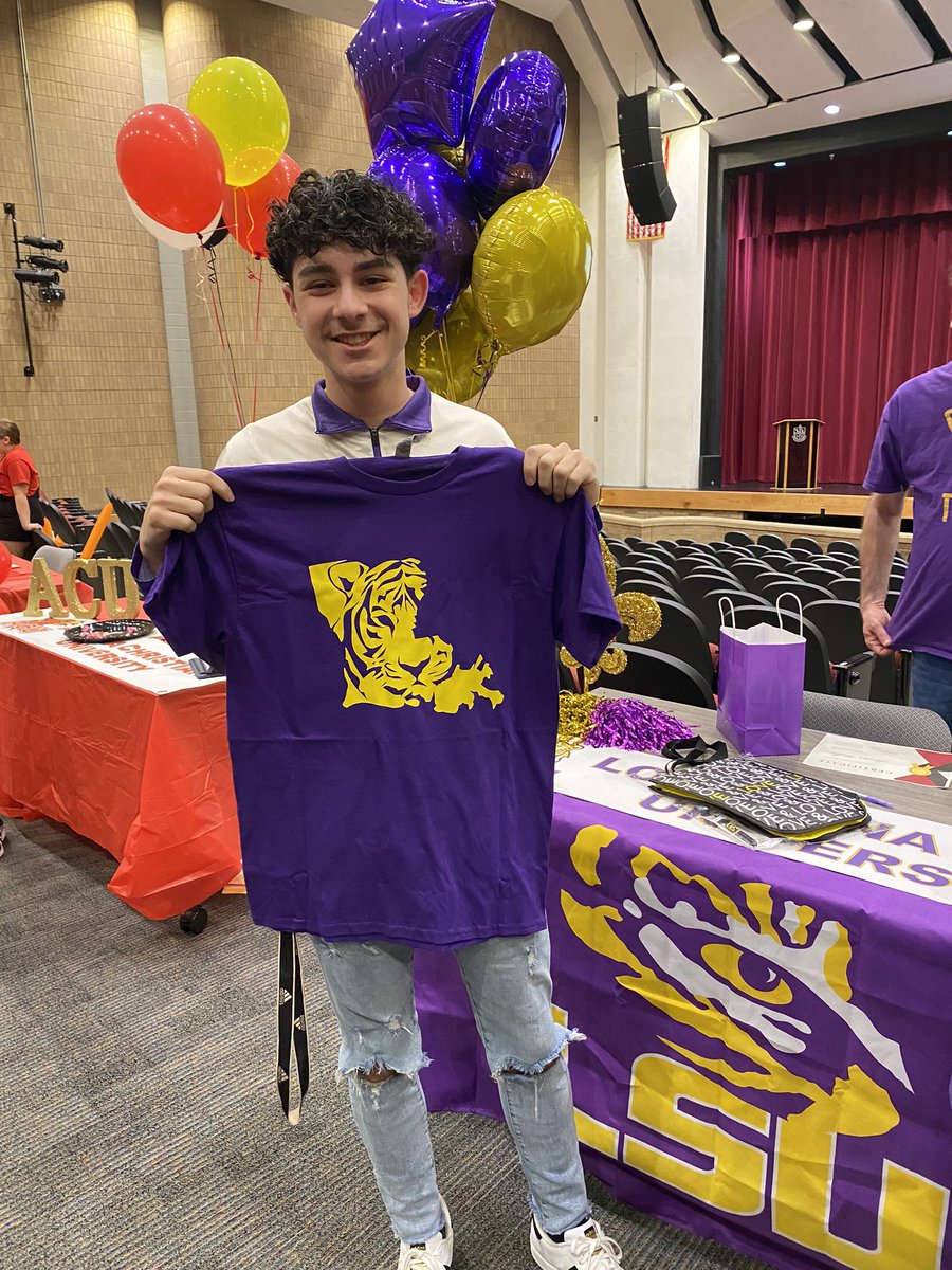 𝐌𝐢𝐦𝐢 𝐖𝐨𝐧𝐠 _ 𝐨𝐫𝐜𝐡 tweet media