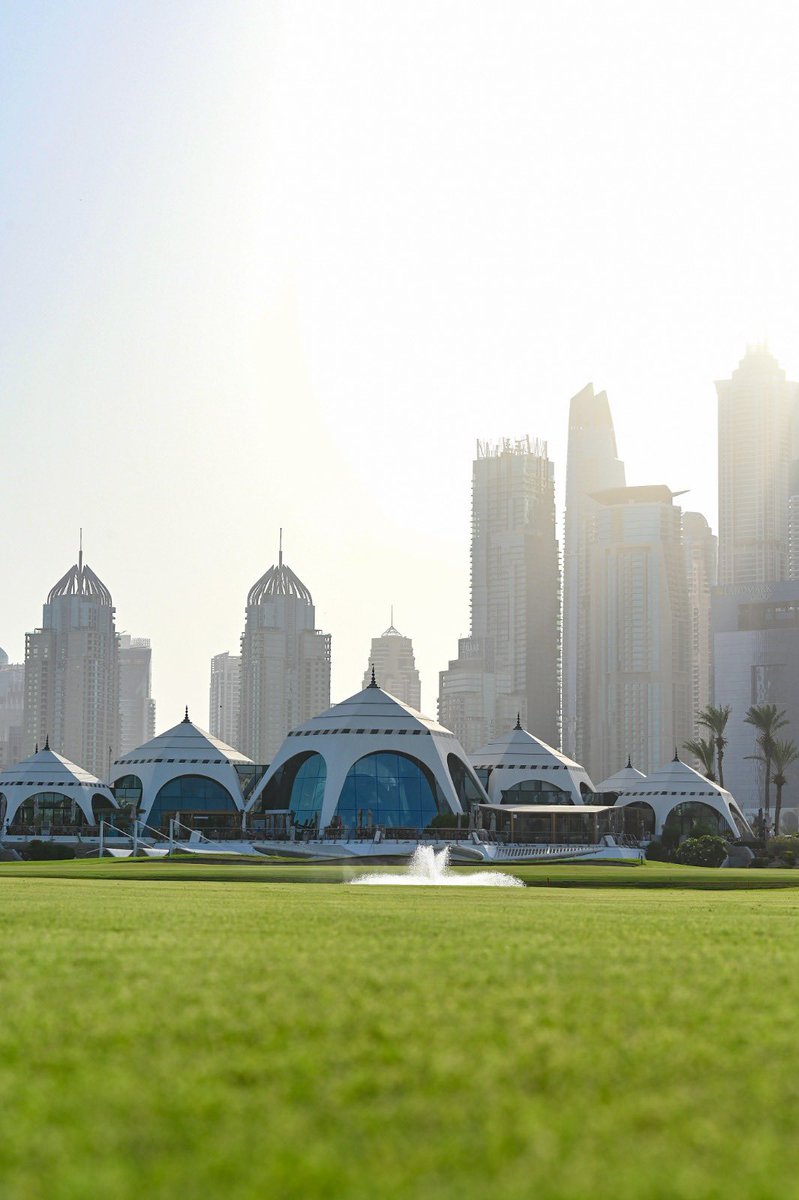 Weekend vibes😍 Book your tee times on Viya and play our amazing courses ⛳️ We are waiting for you 🏌️‍♂️ #golf #emirates #egc #emiratesgolfclub #dubai #golfclub #dubaigolf