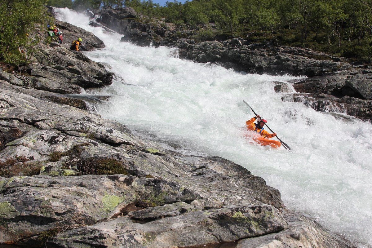 Sjoa Creeking Trip - New June Dates 18/25 June &amp; 16/23 July 2023.
We start the week on the Åmot canyon and go on to Finna, Ula, Jori &amp; more... In the Sjoa area of Norway, we have a lot of slides to run, plus drops and rapids too. Much of the white water i
conta.cc/3ptpzyV