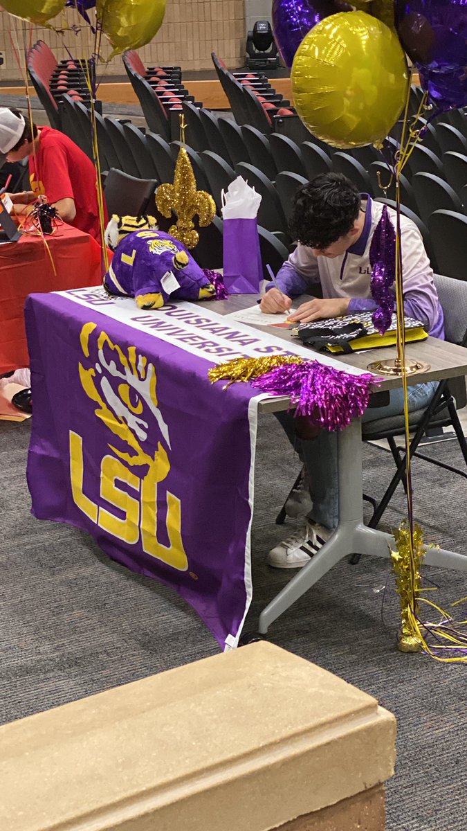 LCHS Orchestra tweet media