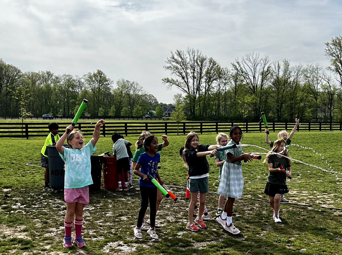 Mrs. Davis tweet media